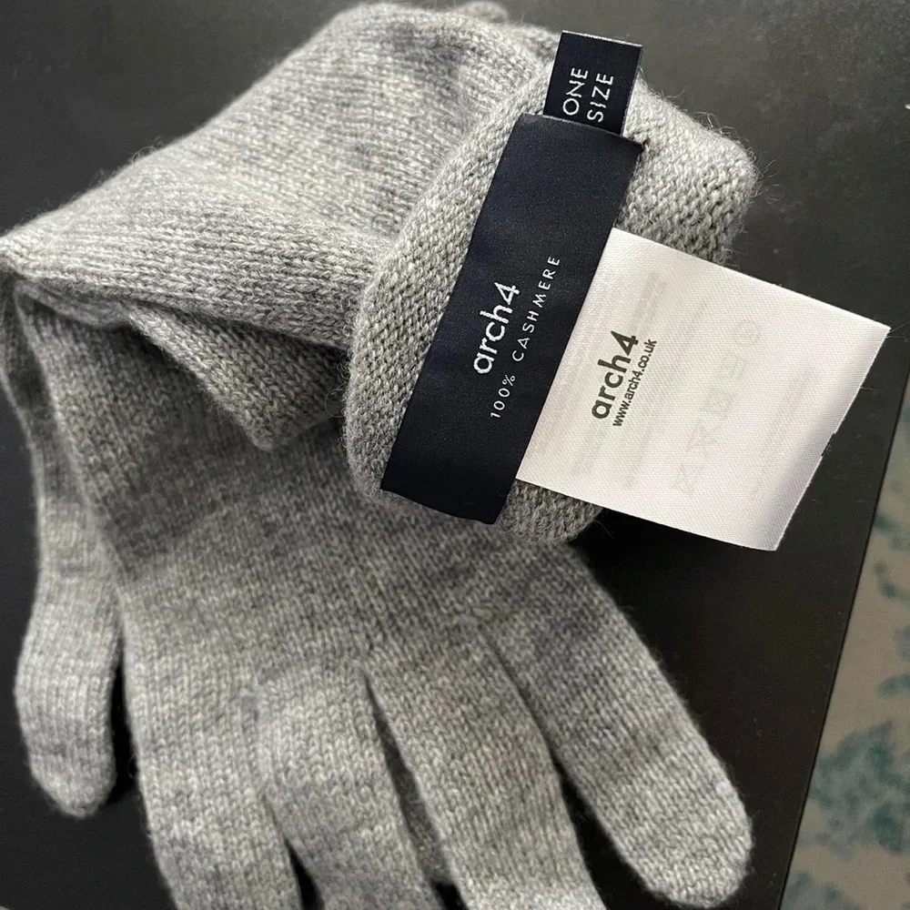 Arch 4 London 100% Cashmere Gloves‎